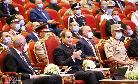 الرئيس السيسي يؤكد قدرة مصر على مواجهة المخاطر