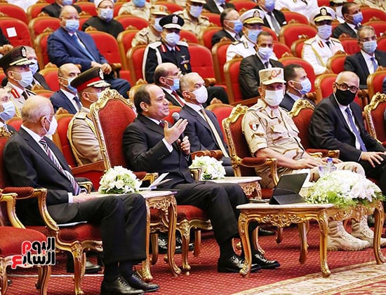 الرئيس السيسي يؤكد أن ما حققته مصر فى 6 سنوات تجاوز عمل 20عاما