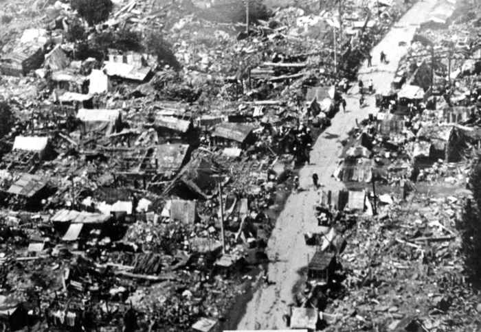 زلزال تانغشان 1976
