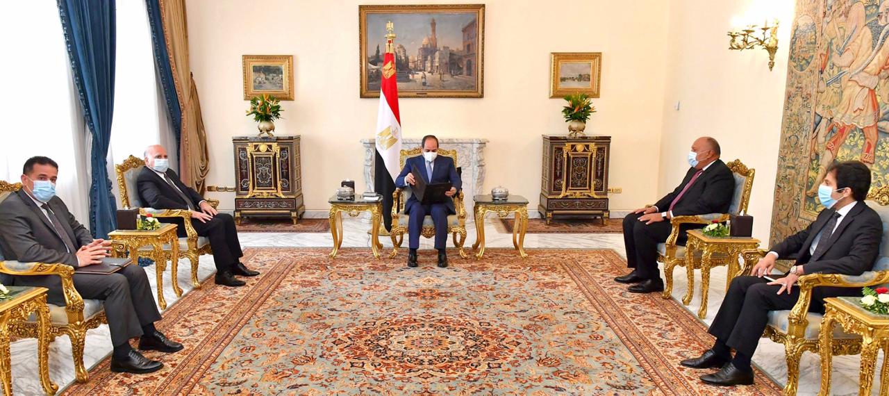 الرئيس السيسي يستقبل فؤاد محمد حسين وزير خارجية العراق