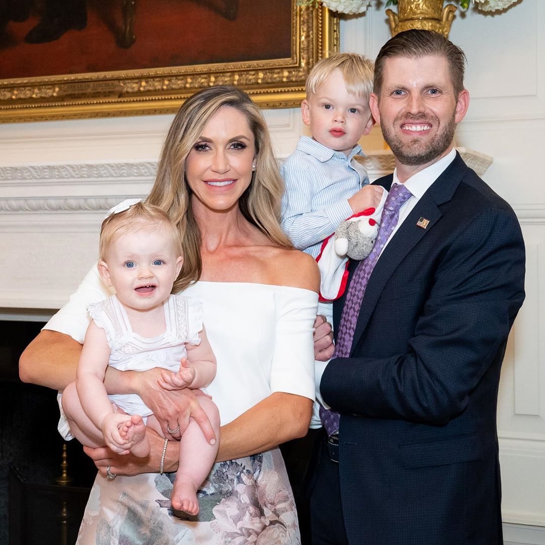 إيريك ترامب وزوجته وأبنائه