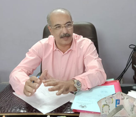 أحمد الدبيكى النقيب العام للعلوم الصحية (1)