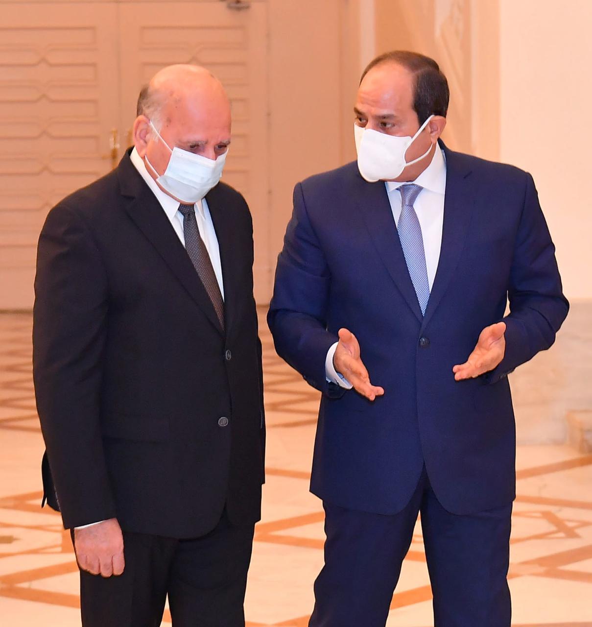 الرئيس عبد الفتاح السيسي يستقبل فؤاد محمد حسين وزير خارجية العراق