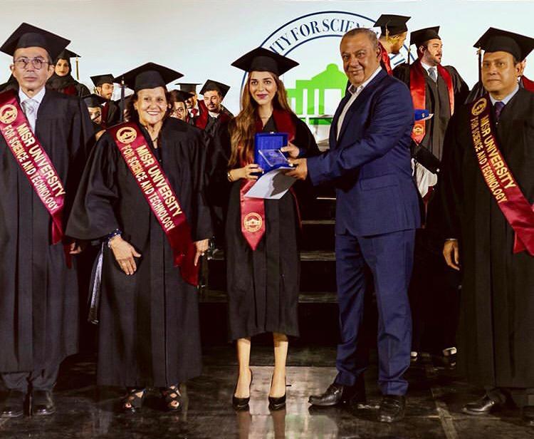الاحتفال بتخرج دفعة 2019-2020 بكلية الطب بجامعة مصر للعلوم والتكنولوجيا (3)