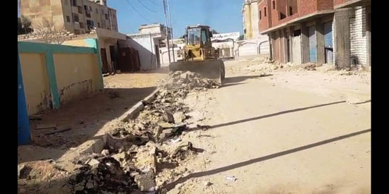 تهيئة المدارس وإزالة القمامة وتمهيد الشوارع (1)