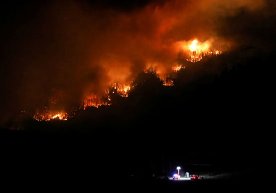 جانب من النيران الضخمة  بولاية كولورادو