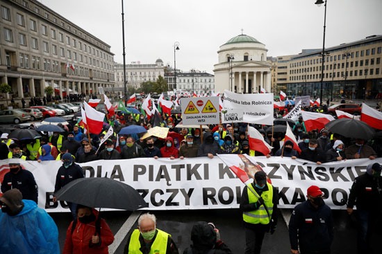 احتجاج مزارعو بولندا