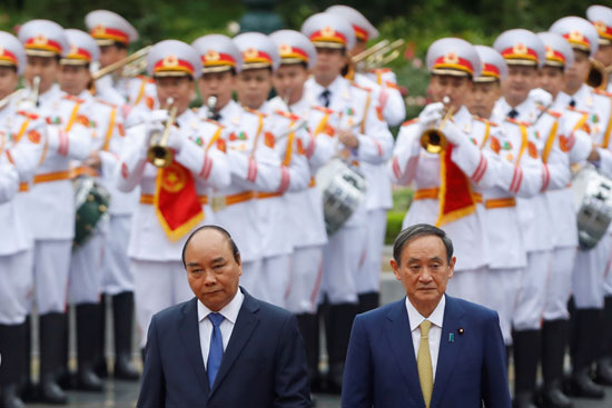 رئيس وزراء اليابان ونظيره الفيتنامى
