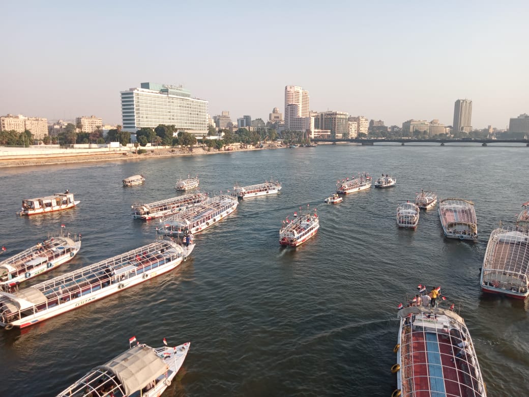 احتفالات وسط النيل