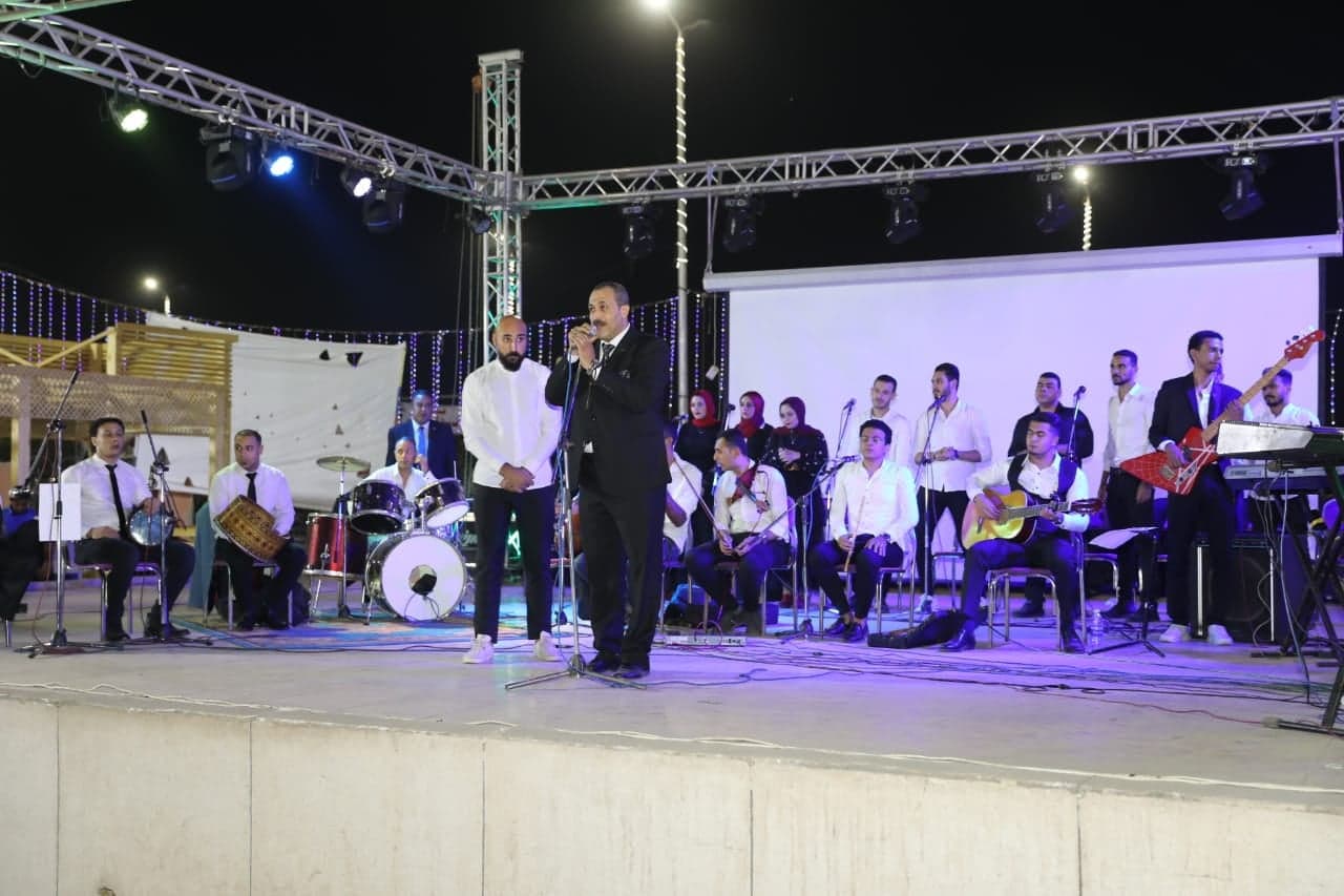 المحافظ يشهد حفل نقابة المهن الموسيقية بمناسبة انتصارات اكتوبر  (11)