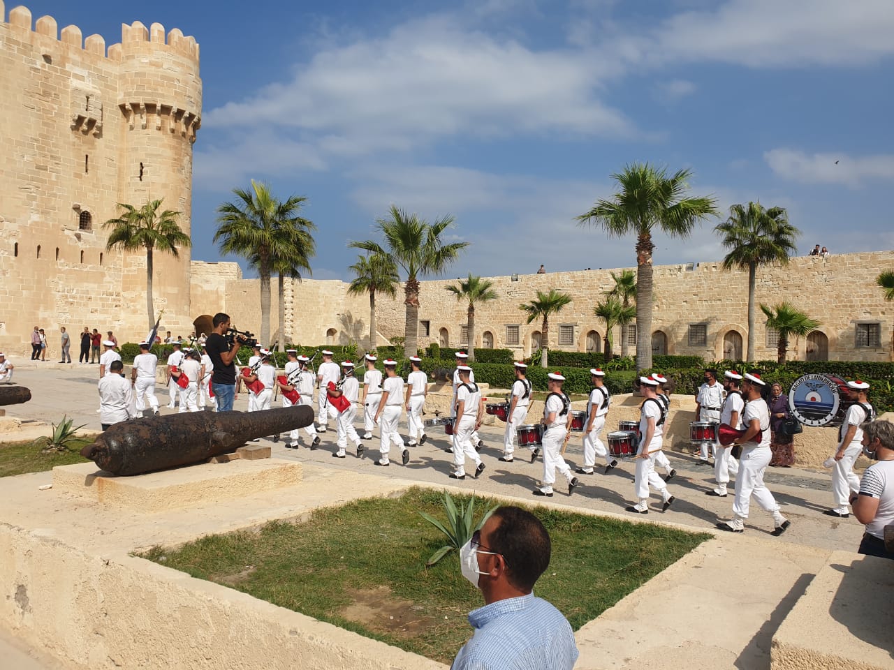 فرقة الموسيقى التراثية للبحرية الفرنسية بقلعة قايتباى (5)