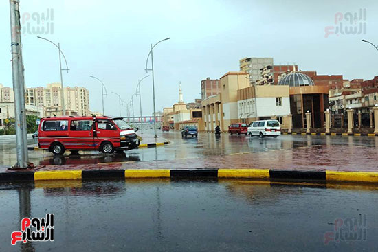 80170-هطول-أمطار-غزيرة-وسط-الإسكندرية--(1)