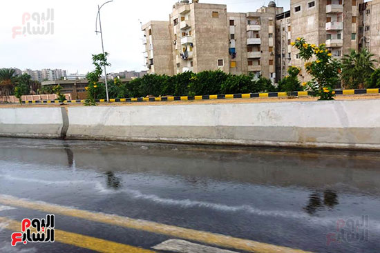 88113-هطول-أمطار-غزيرة-وسط-الإسكندرية--(4)
