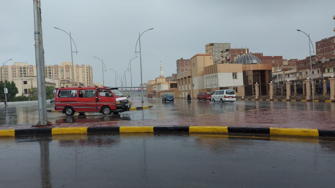هطول أمطار غزيرة وسط الإسكندرية  (1)