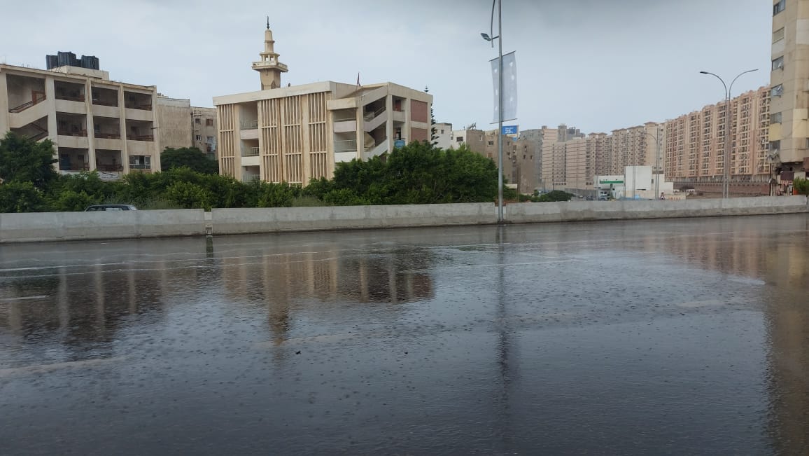 هطول أمطار غزيرة وسط الإسكندرية  (7)