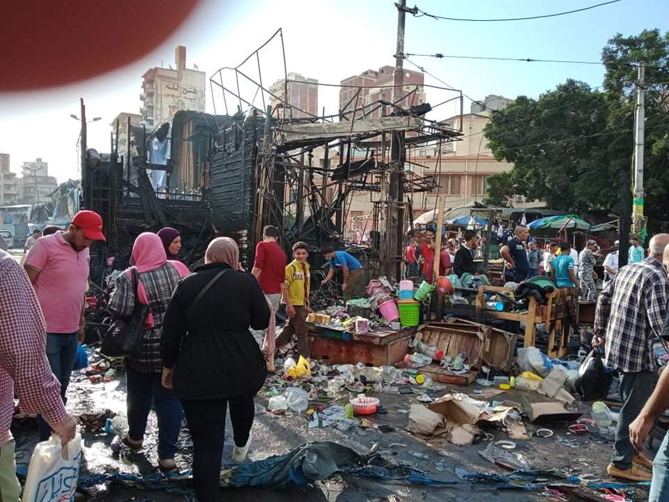 حريق فى سوق محطة مصر بالإسكندرية (1)