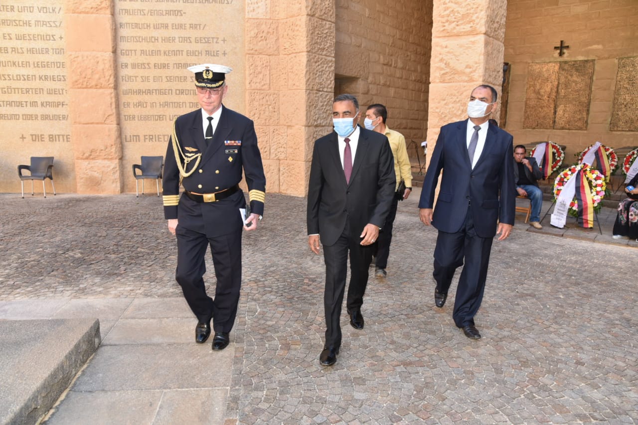 محافظ مطروح وسفير ألمانيا بالقاهرة يشهدان احتفالية ذكرى ضحايا معركة العلمين (1)