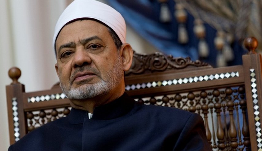 شيخ الأزهر أحمد الطيب يعلق على تصريحات رئيس فرنسا عن الإسلام