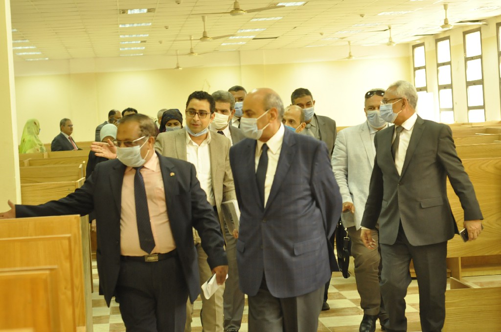 اجتماع مجلس جامعة المنيا (3)