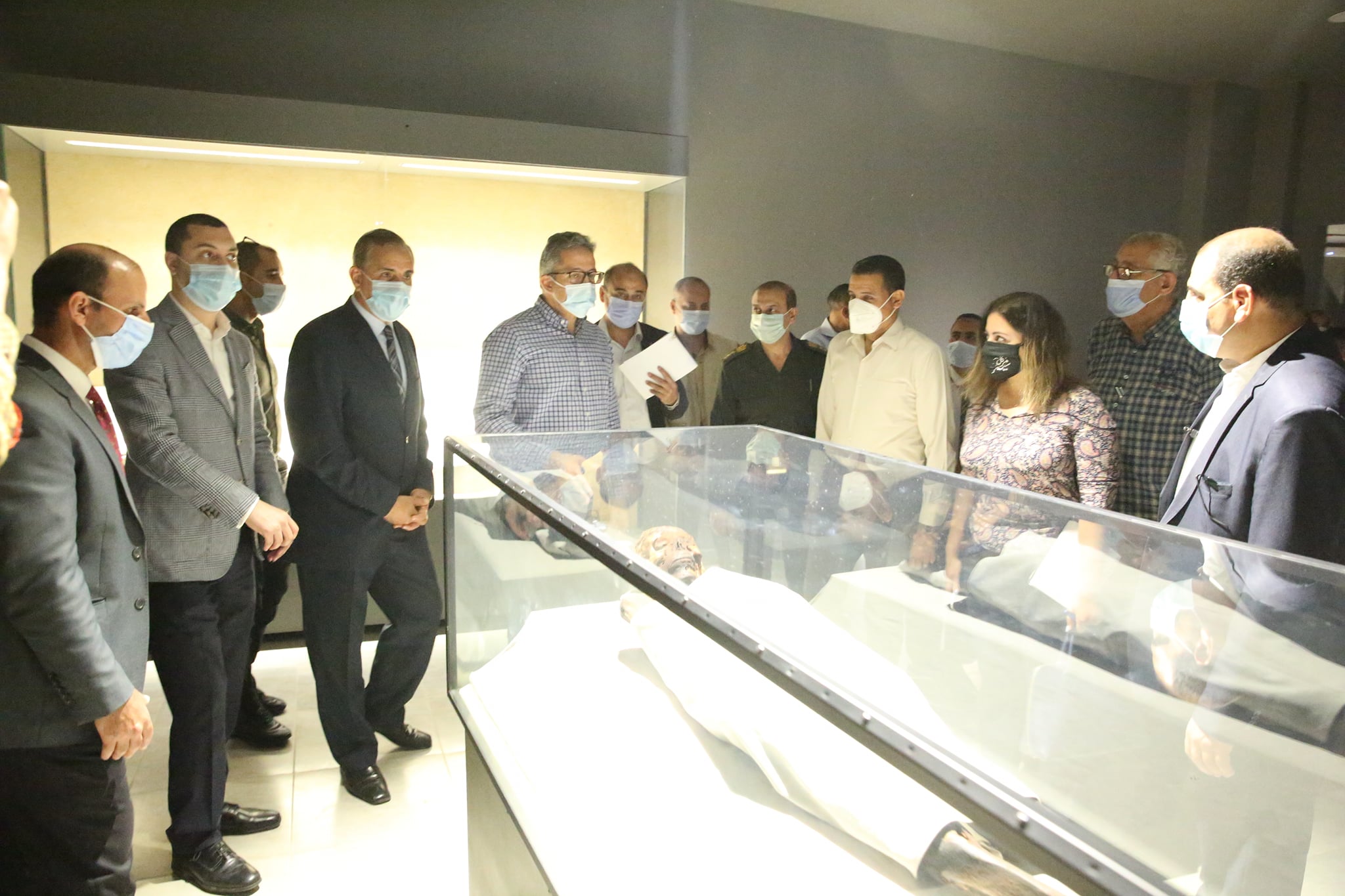 وزير السياحة واللواء جمال نور الدين يتفقدون متحف كفر الشيخ (17)