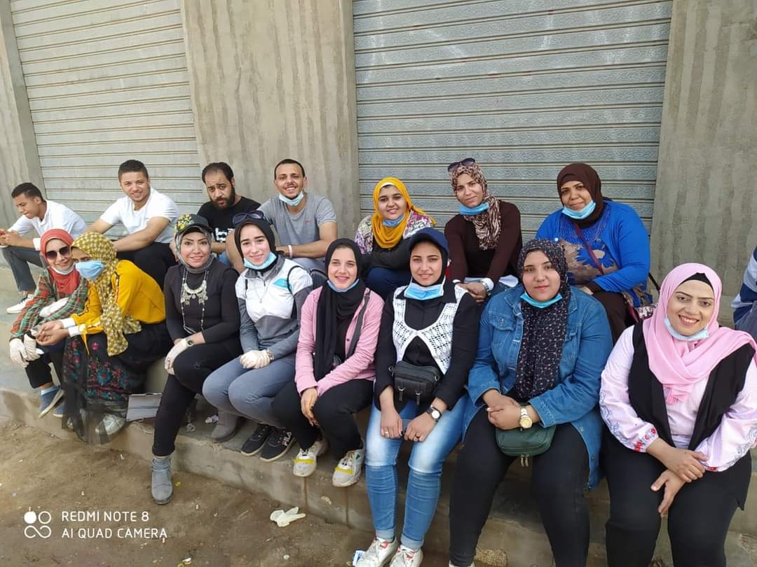 مبادرة بنى سويف جميلة بشبابها لتنظيف الشوارع وطلاء الارصفة (3)