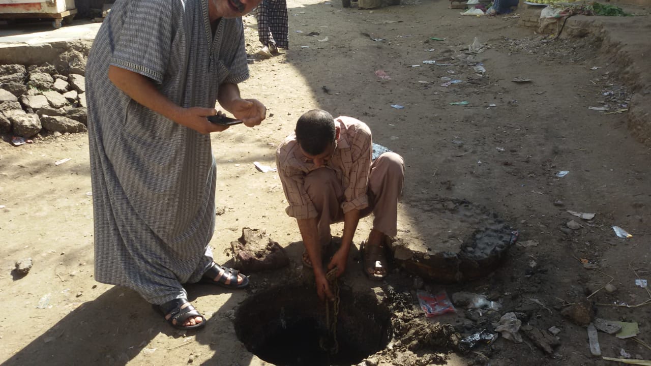 حملات نظافة وتطهير لخطوط الصرف بمدن وقرى كفر الشيخ (13)