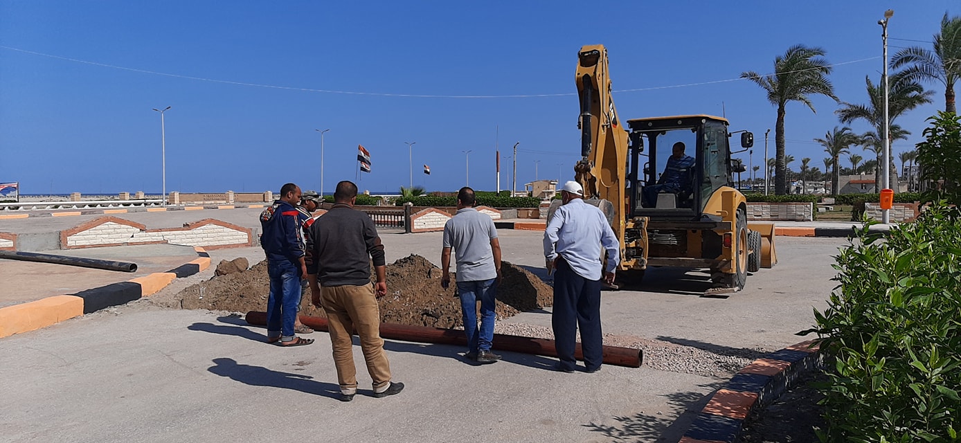 حملات نظافة وتطهير لخطوط الصرف بمدن وقرى كفر الشيخ (11)