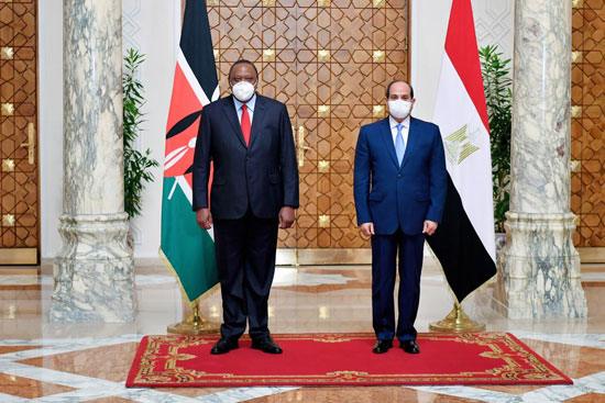 الرئيس عبد الفتاح السيسي و أوهورو كينياتا رئيس دولة كينيا (3)