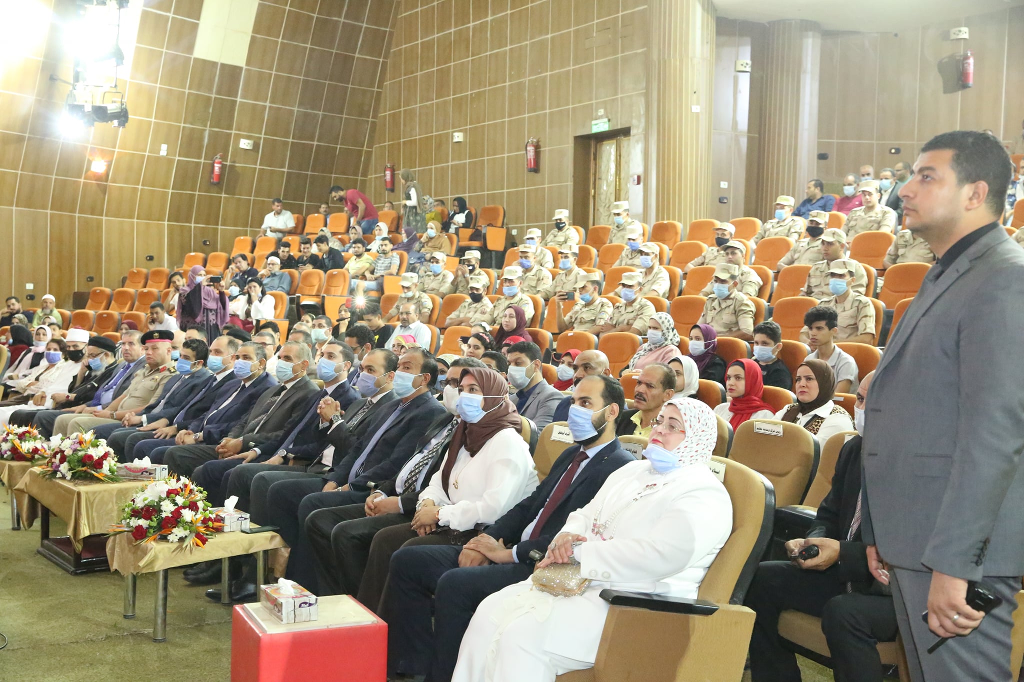 محافظ كفر الشيخ يستعرض المشروعات القومية خلال احتفالات أكتوبر (4)