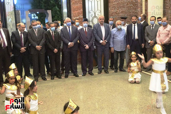 وزير الزراعة يفتتح برنامج مسرح طنطا احتفالاً بالعيد القومى لمحافظة الغربية (4)