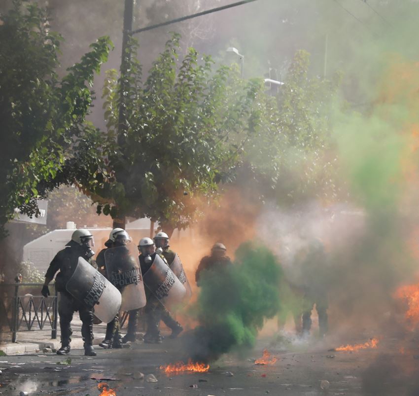 أعمال عنف في احتجاجات اليونان