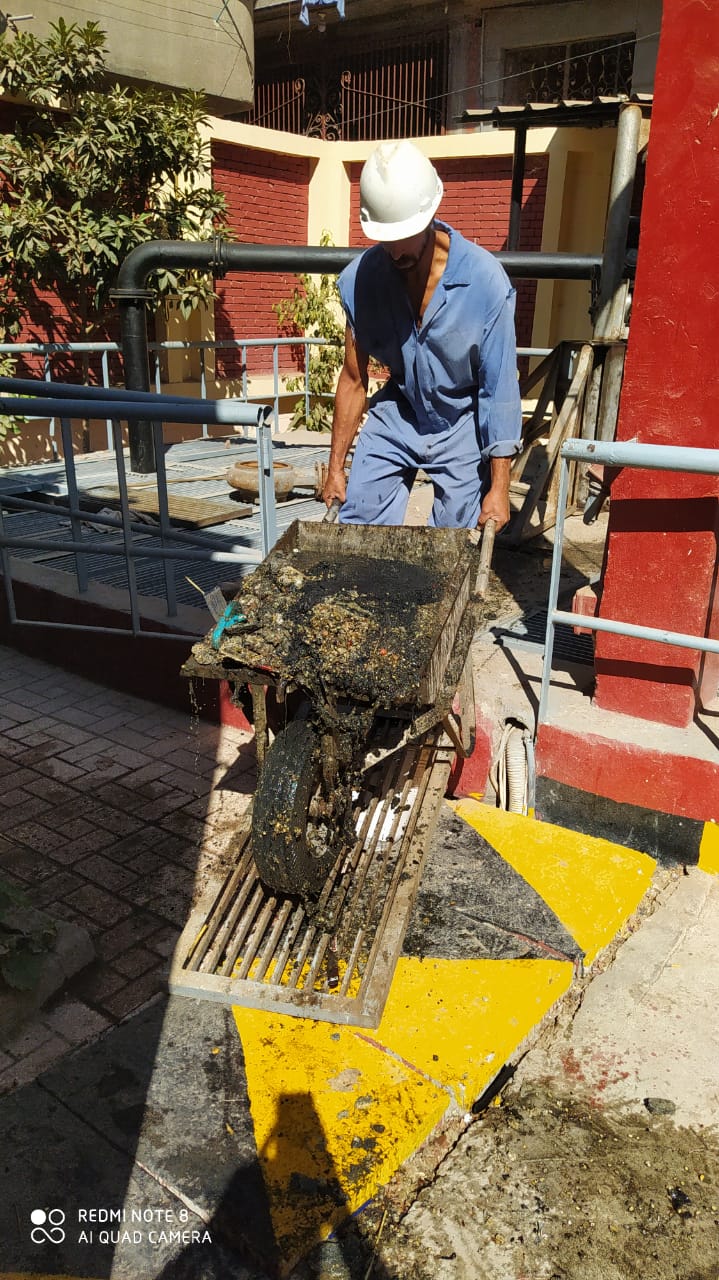 تطهير بيارات الصرف الصحي بمدن كفر الشيخ استعداداً لفصل الشتاء (21)