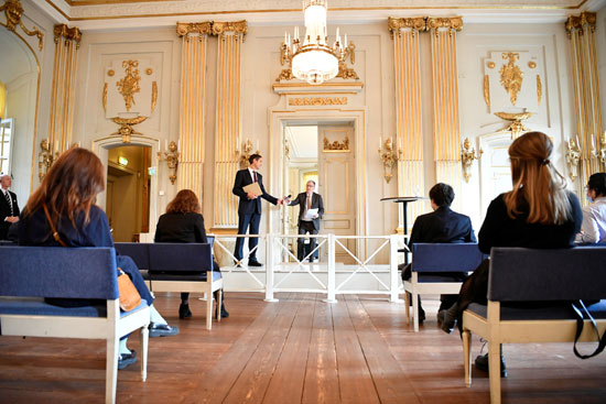 الإعلان عن جائزة نوبل في الأدب لعام 2020 في بورشوسيت في ستوكهولم (3)