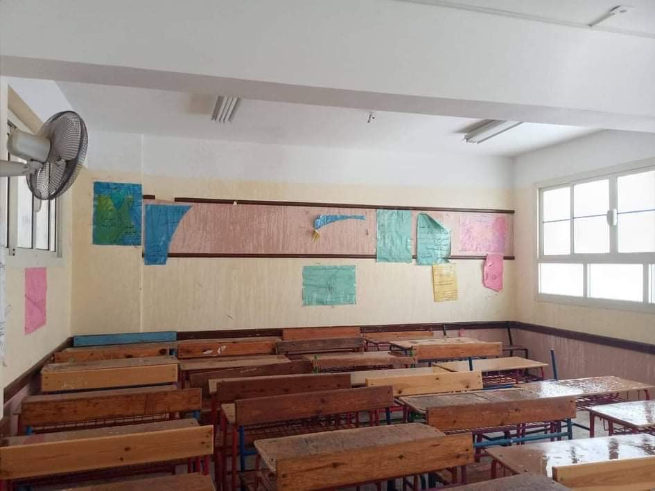  عمال ومعلمين مدارس البحر الأحمر ينظفون مدارسهم إستعدادا للعام الدراسي الجديد  (10)
