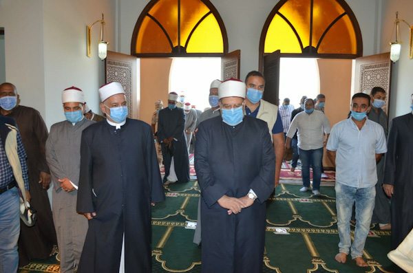 وزير الأوقاف داخل مسجد الشهيد أحمد منسى