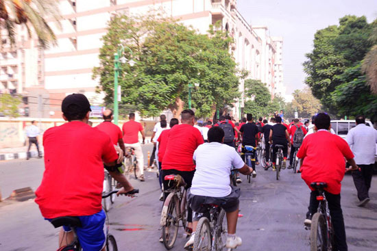 انطلاق ماراثون الدراجات بمناسبة احتفالات نصر أكتوبر بأسيوط (10)