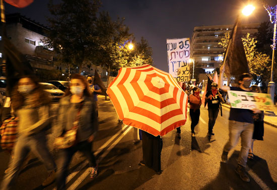 احتجاجات ضد فساد نتنياهو واجراءات مواجهة كورونا (1)