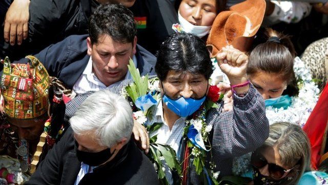 موراليس يصل بوليفيا