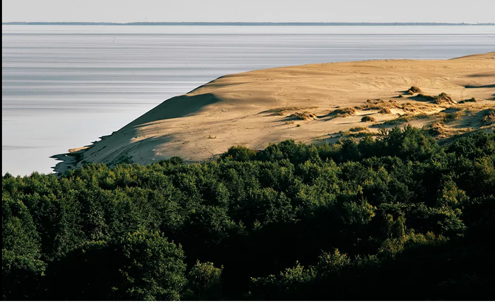 منظر للكثبان الرملية من مرتفعات إيفا بروسيا