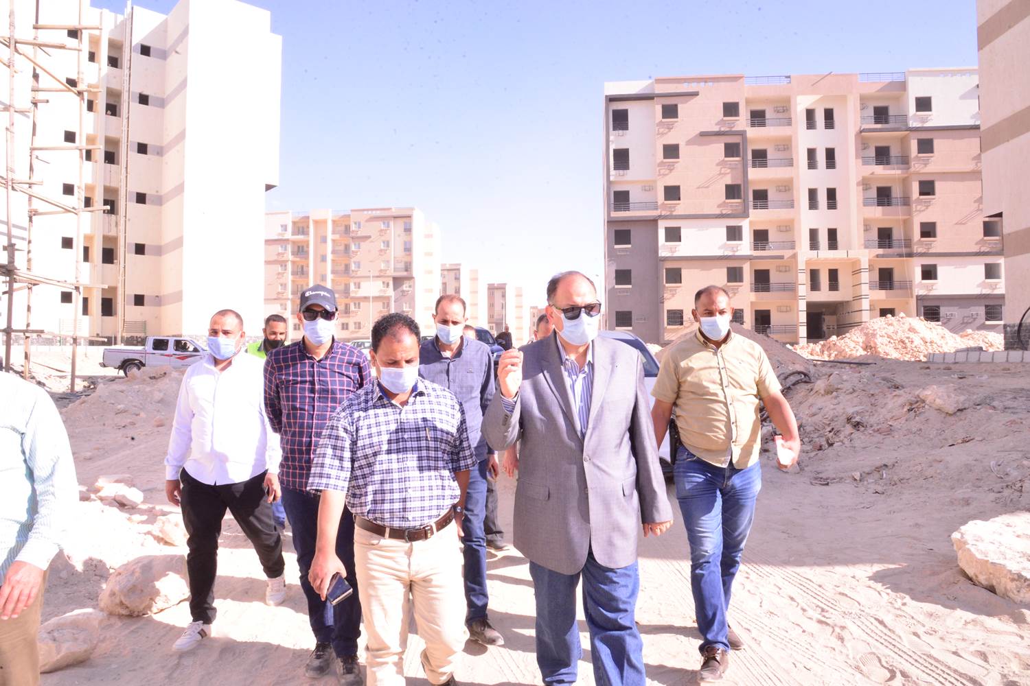 محافظ أسيوط يتفقد وحدات سكن مصر بمدينة ناصر الجديدة (3)