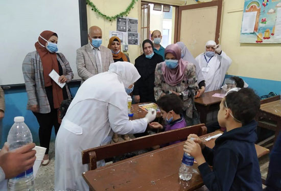 الحملة القومية لمكافحة الديدان لتلاميذ المدارس (9)