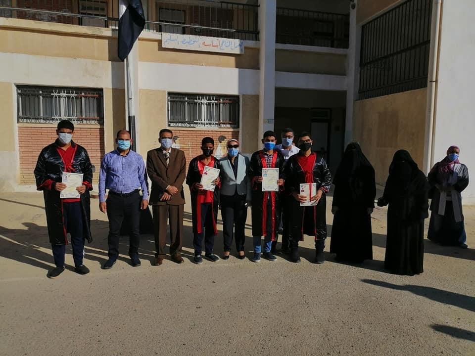 تكريم أول دفعة تلمذة من المدرسة الفكرية  (1)