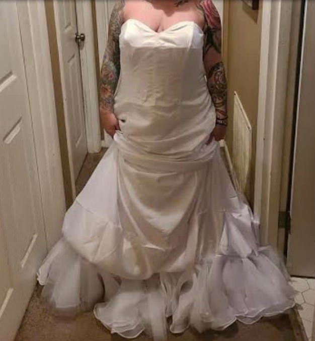 فستان العروس بعد تجربته بالمقلوب