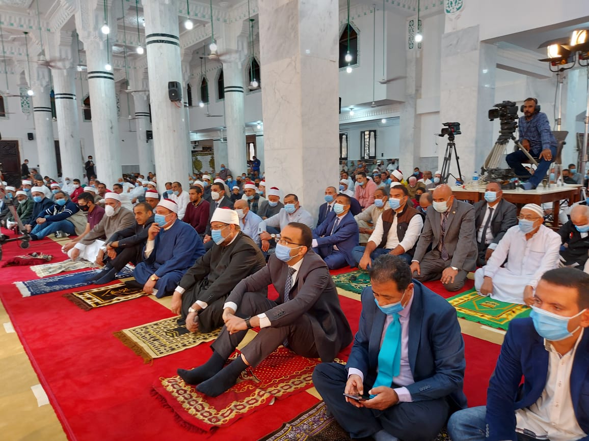 وزير الأوقاف والمحافظ يفتتحان مسجد الإسماعيلى (1)