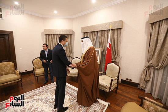 سفارة-البحرين-بالقاهرة-تستقبل-المعزيين-فى-وفاة-الأمير-خليفة-بن-سلمان-(3)