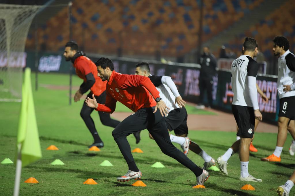 محمد الشناوي في تدريب المنتخب