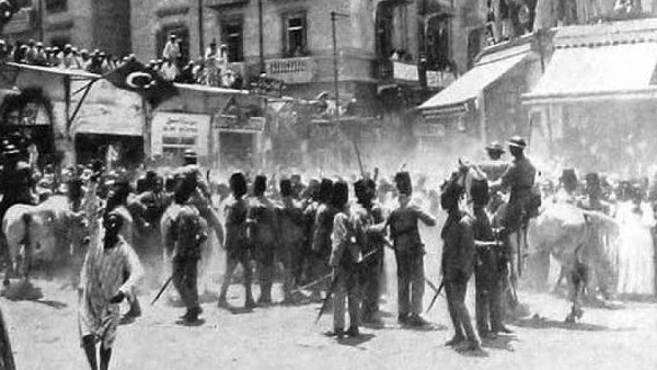انتفاضة 1935