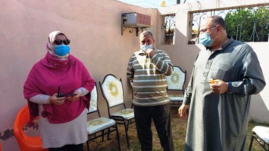 اهتمام طبى كبير داخل قرية محمد صلاح بعد إصابته بكورونا (10)