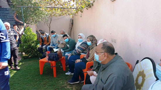 اهتمام طبى كبير داخل قرية محمد صلاح بعد إصابته بكورونا (21)