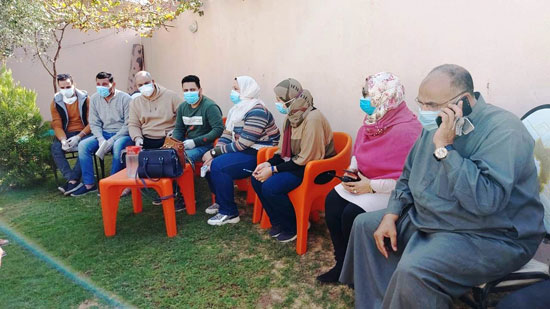 اهتمام طبى كبير داخل قرية محمد صلاح بعد إصابته بكورونا (12)